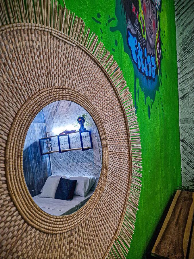 Urban Hostal Bar بوكارامانغا المظهر الخارجي الصورة